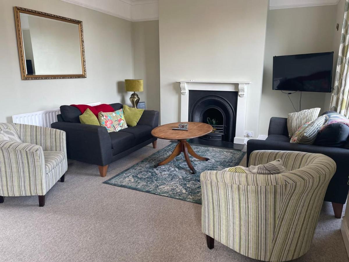Spacious 4-Bed Beach Retreat For Families Steps From The Shore In Pevensey Bay מראה חיצוני תמונה